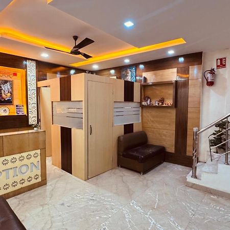 Cottage Lord Krishna Walking Distance From New Delhi Railway Station Buitenkant foto