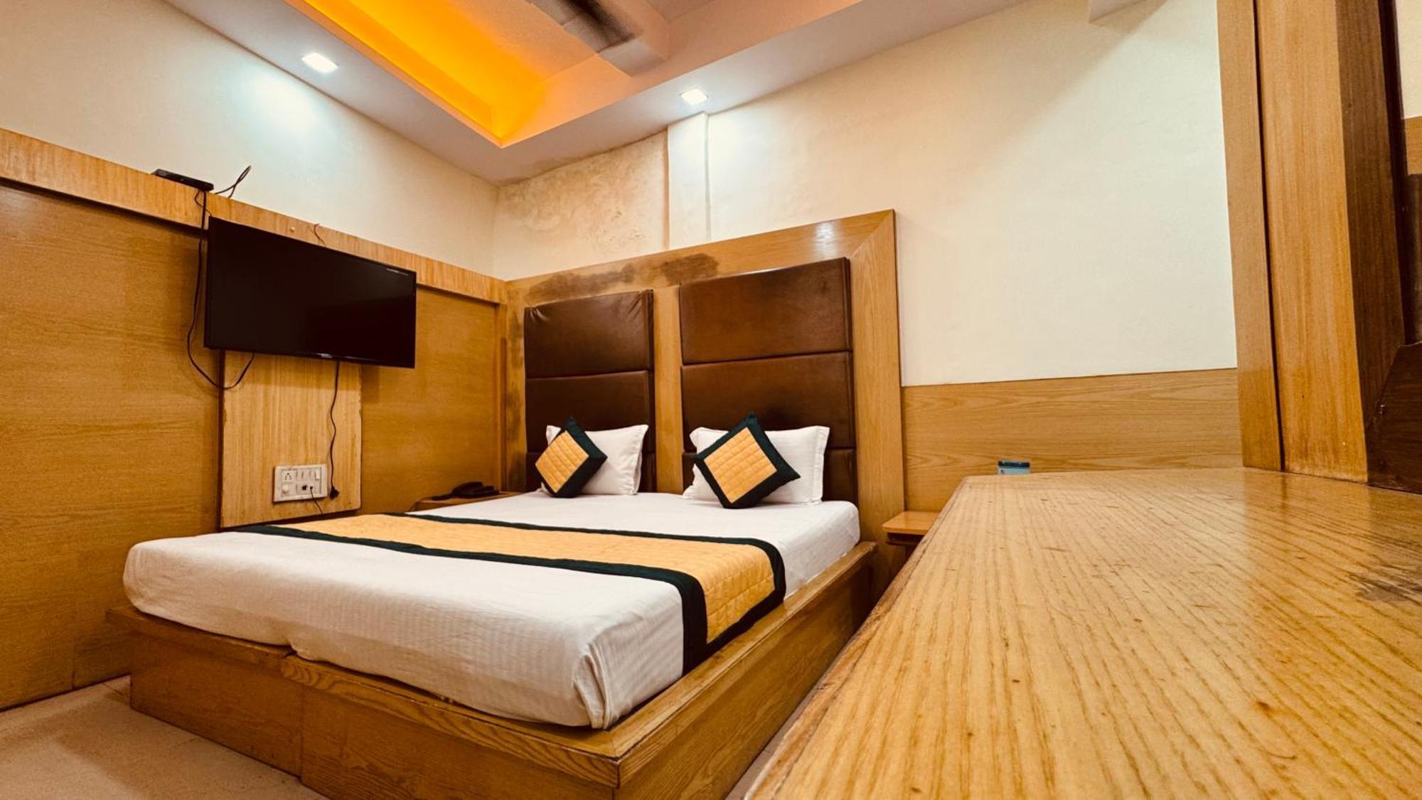 Cottage Lord Krishna Walking Distance From New Delhi Railway Station Buitenkant foto