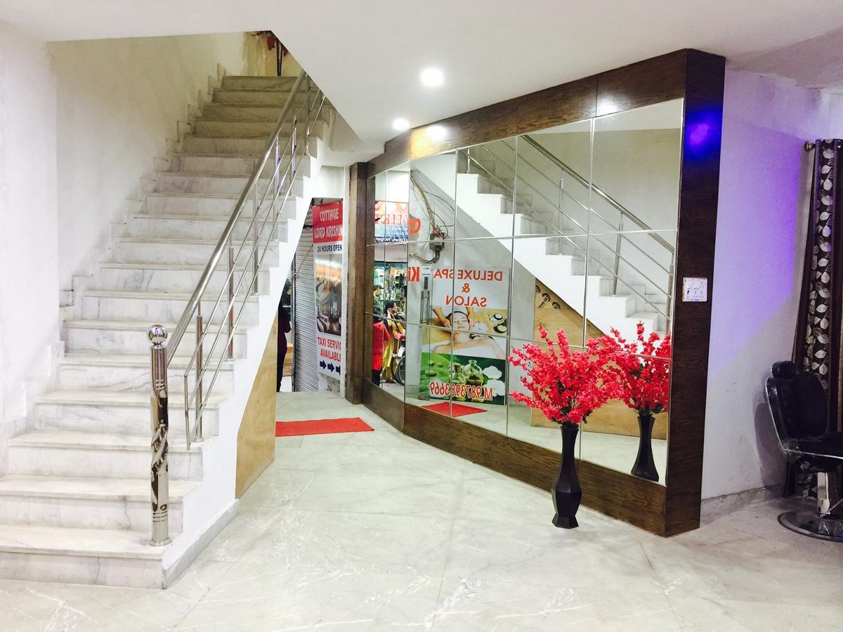 Cottage Lord Krishna Walking Distance From New Delhi Railway Station Buitenkant foto